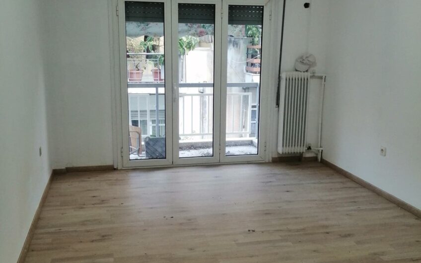 ΕΝΟΙΚΙΑΖΕΤΑΙ ΔΙΑΜΕΡΙΣΜΑ ΣΤΑ ΚΑΤΩ ΠΑΤΗΣΙΑ