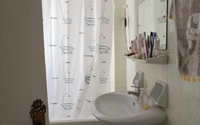 Πωλείται διαμέρισμα 72 τ.μ. στον 2ο όροφο, στην Πλατεία Αττικής