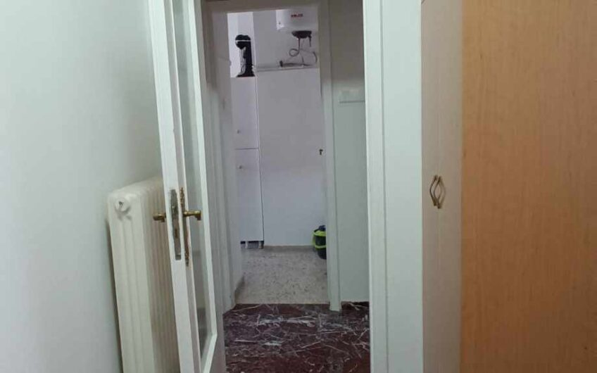 Πωλείται διαμέρισμα 72 τ.μ. στον 2ο όροφο, στην Πλατεία Αττικής