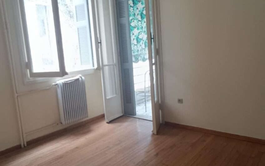 Πωλείται διαμέρισμα στον Άγιο Παντελεήμονα