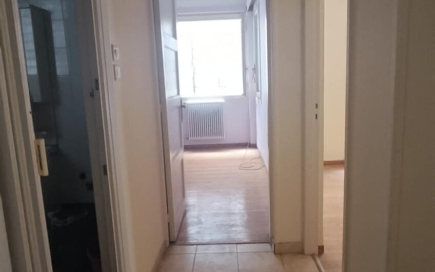 Πωλείται διαμέρισμα στον Άγιο Παντελεήμονα