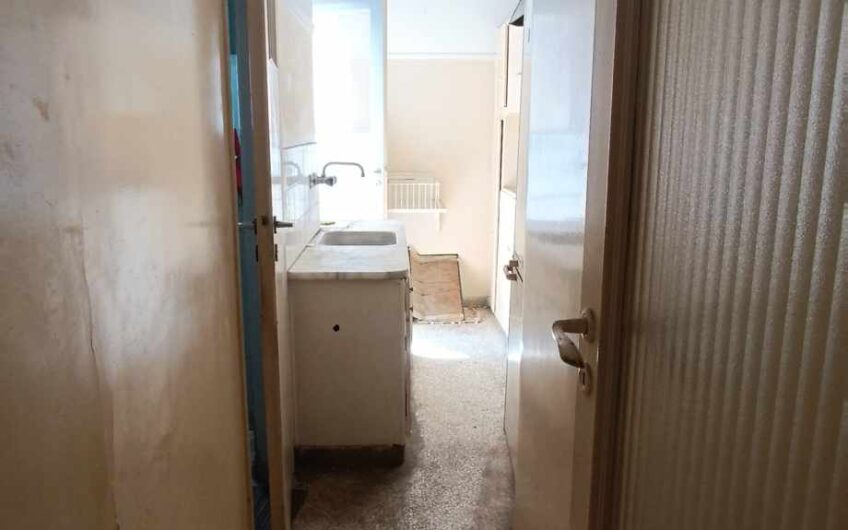 Πωλείται διαμέρισμα στον Άγιο Παντελεήμονα