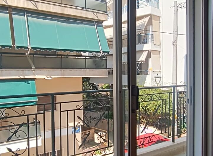 ΚΥΨΕΛΗ: Ενοικιάζεται ανακαινισμένο διαμέρισμα 86τ.μ
